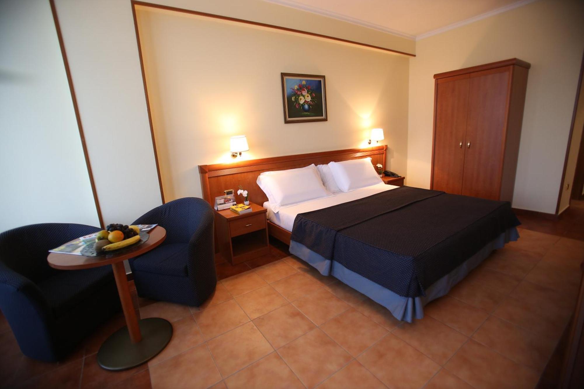 Hotel Continental Vorë Habitación foto