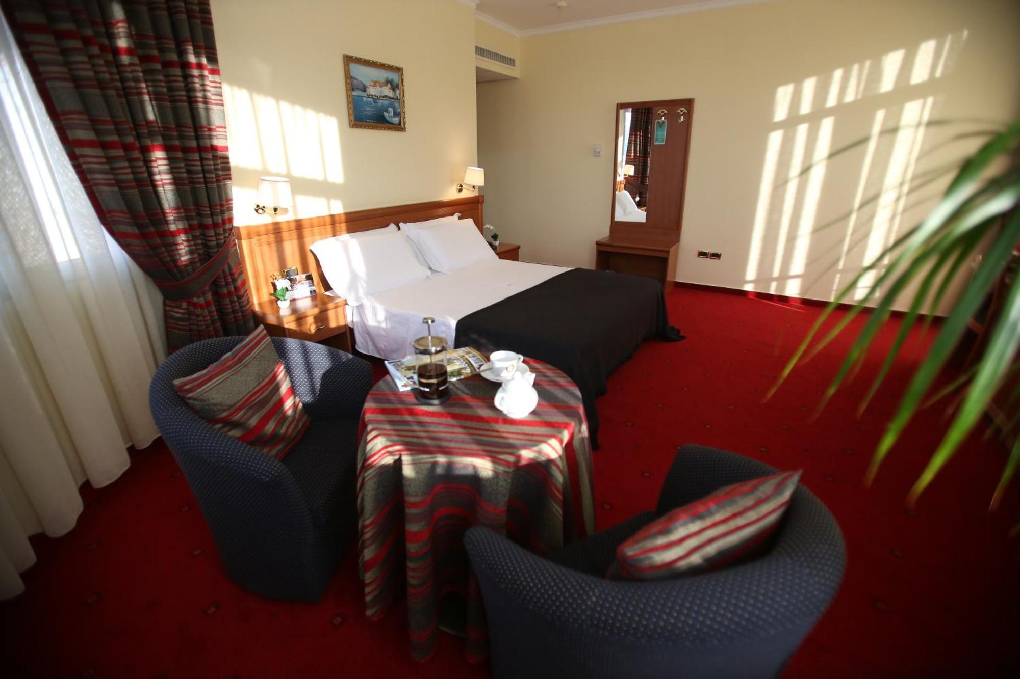 Hotel Continental Vorë Habitación foto
