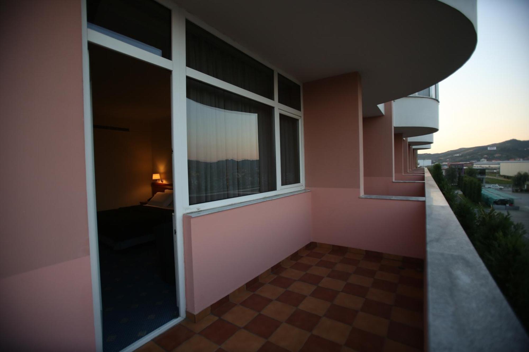 Hotel Continental Vorë Habitación foto