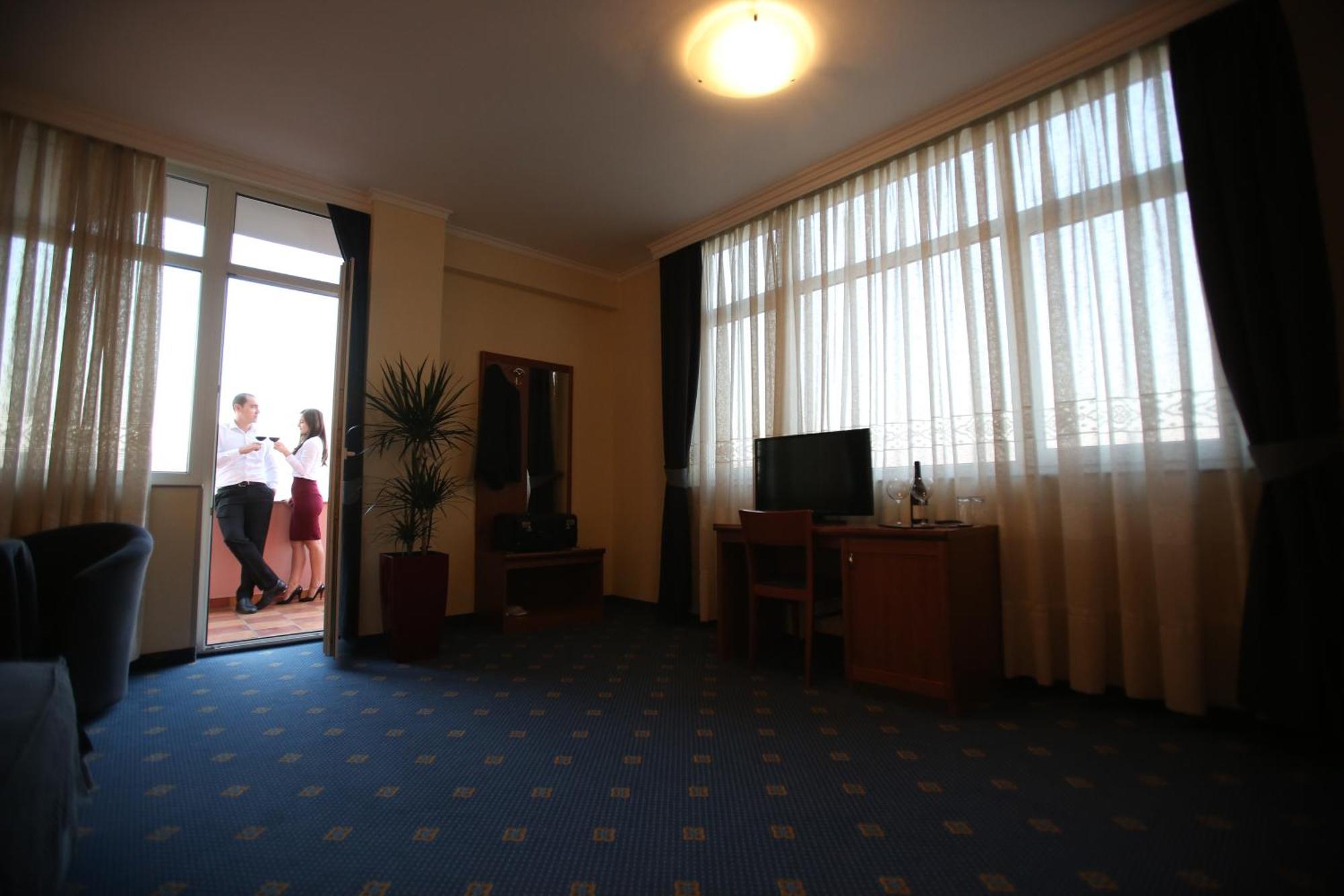 Hotel Continental Vorë Habitación foto