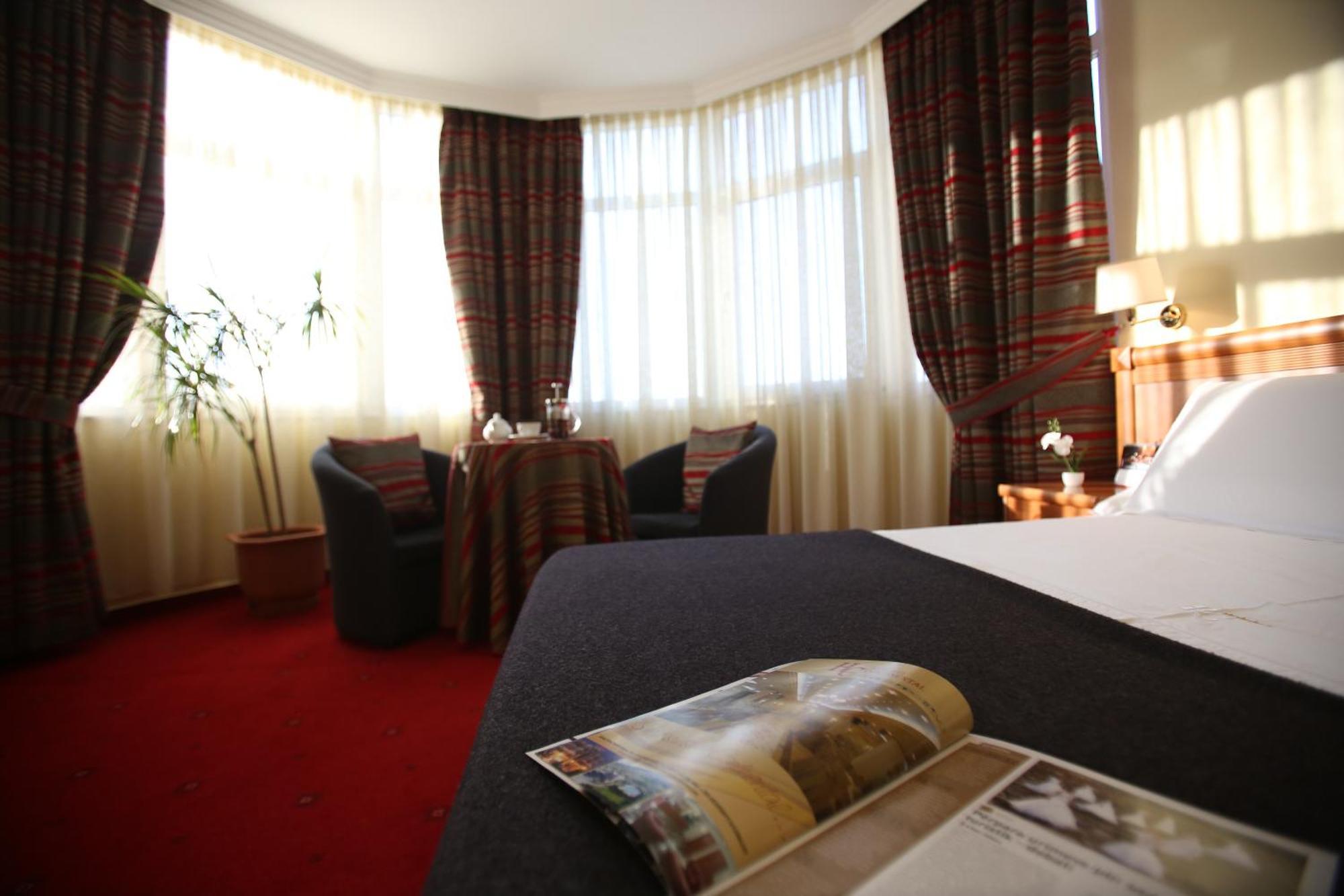 Hotel Continental Vorë Habitación foto
