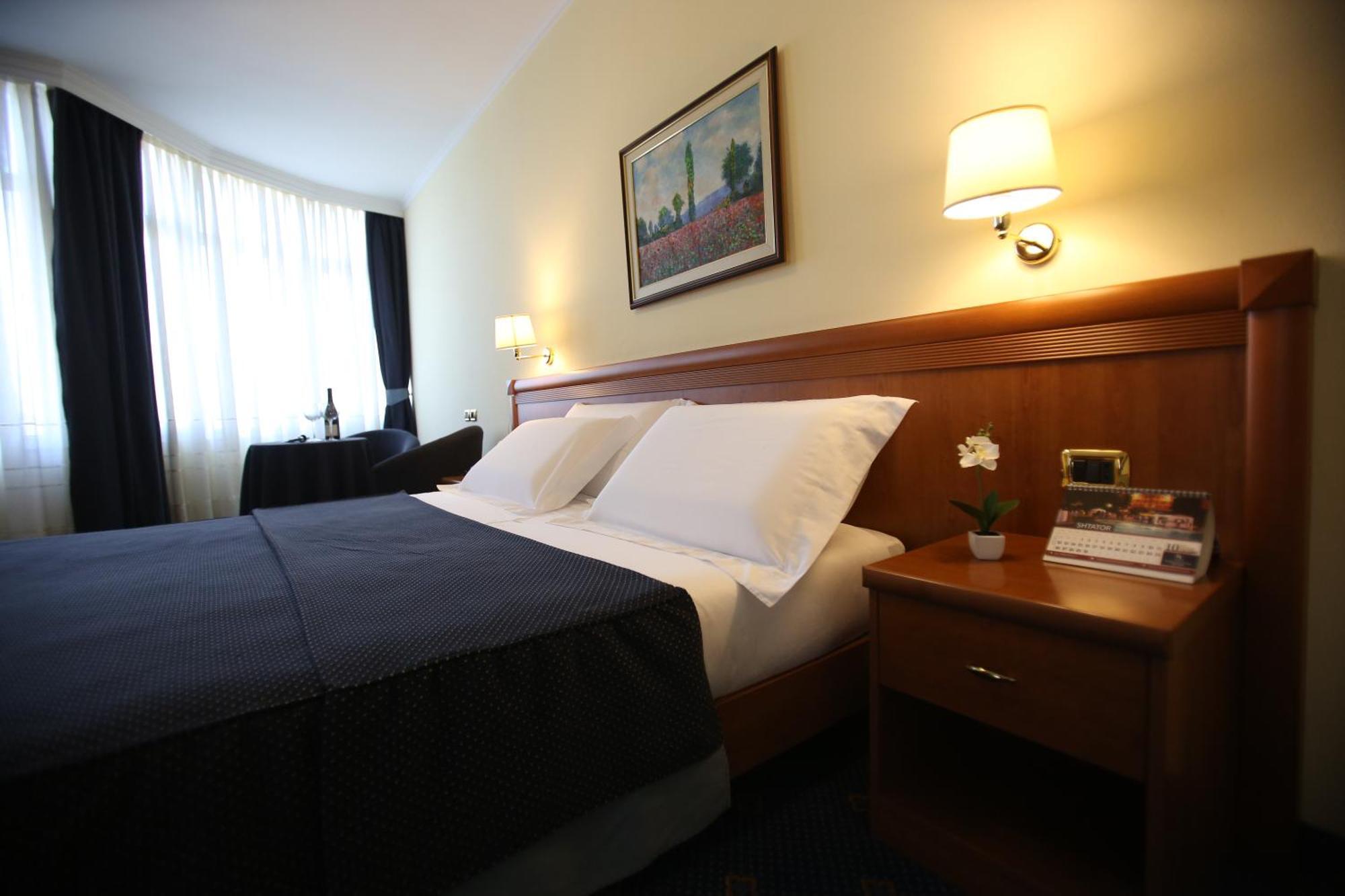 Hotel Continental Vorë Habitación foto