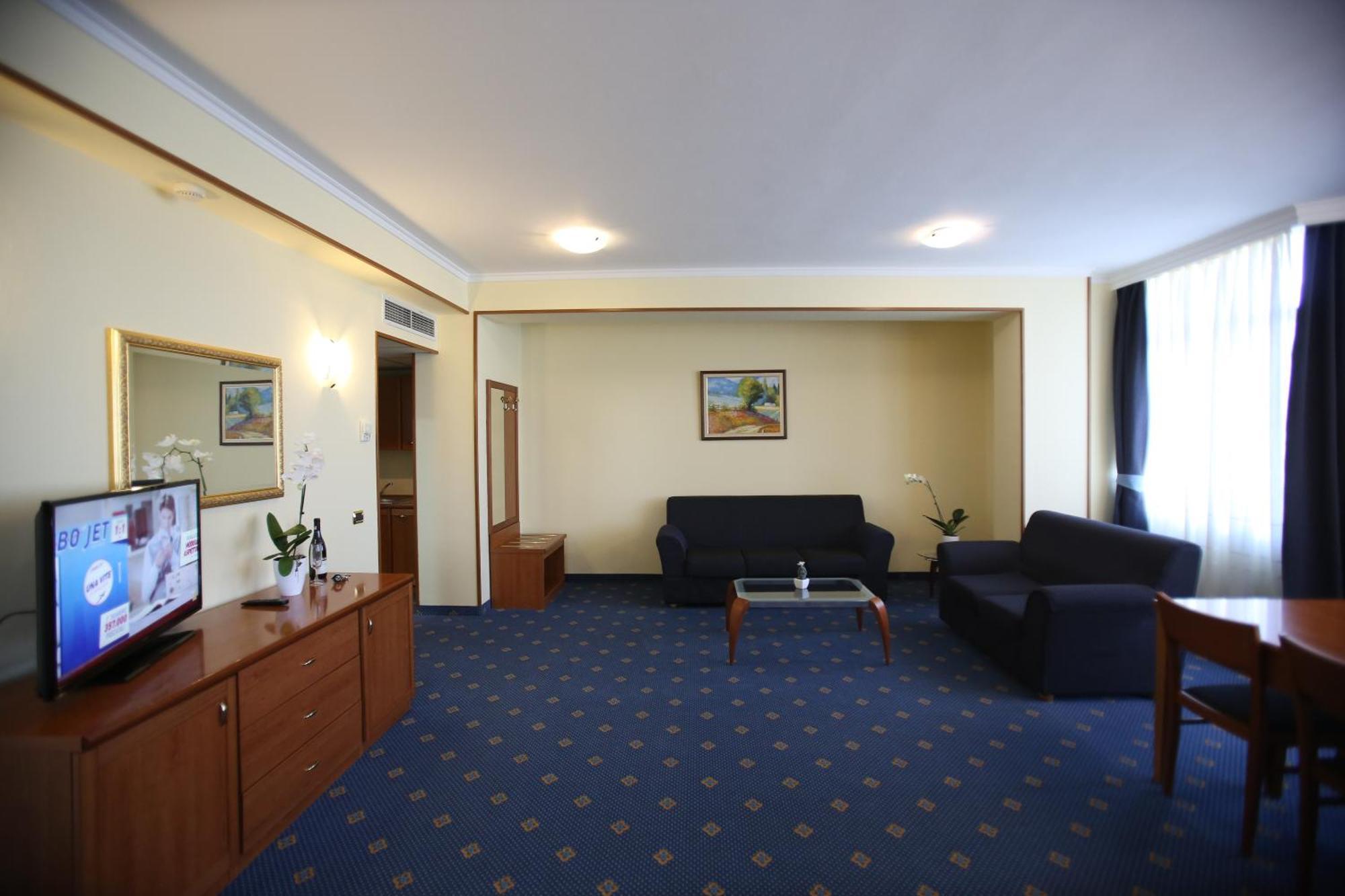 Hotel Continental Vorë Habitación foto